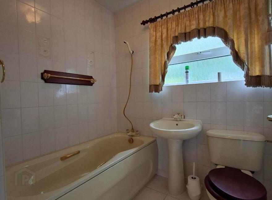 11 Pinewood Avenue, Omagh, BT79 0DB