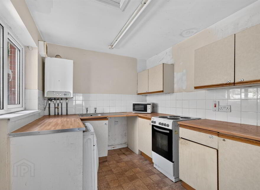 274 Donegall Avenue, Belfast, BT12 6LU