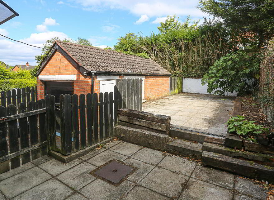 26 Woodbreda Drive, Belfast, BT8 7HZ