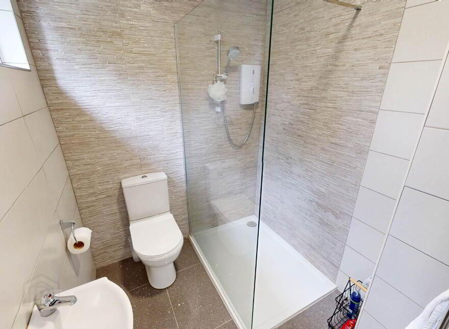 25 Mullaghmeen Road, Rakeelan Glebe, Enniskillen, BT74 4GG