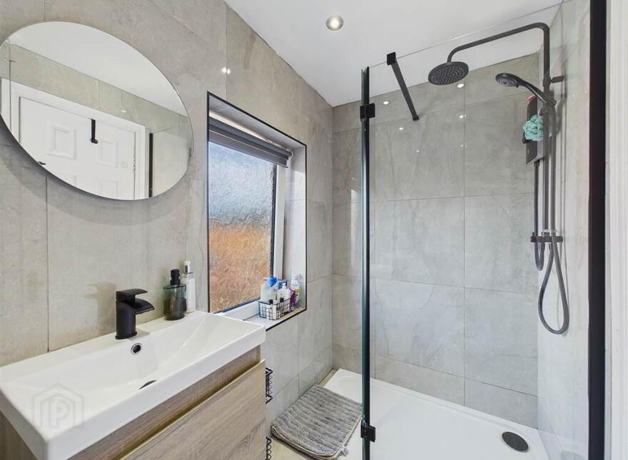 59 Whiterock Road, Belfast, BT12 7PR