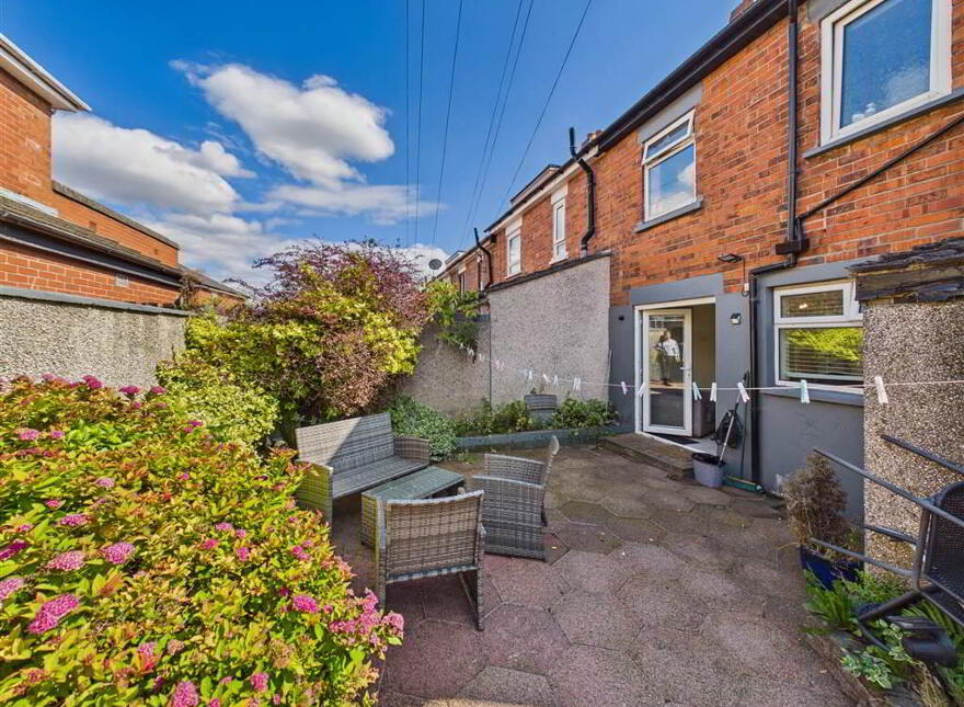 59 Whiterock Road, Belfast, BT12 7PR
