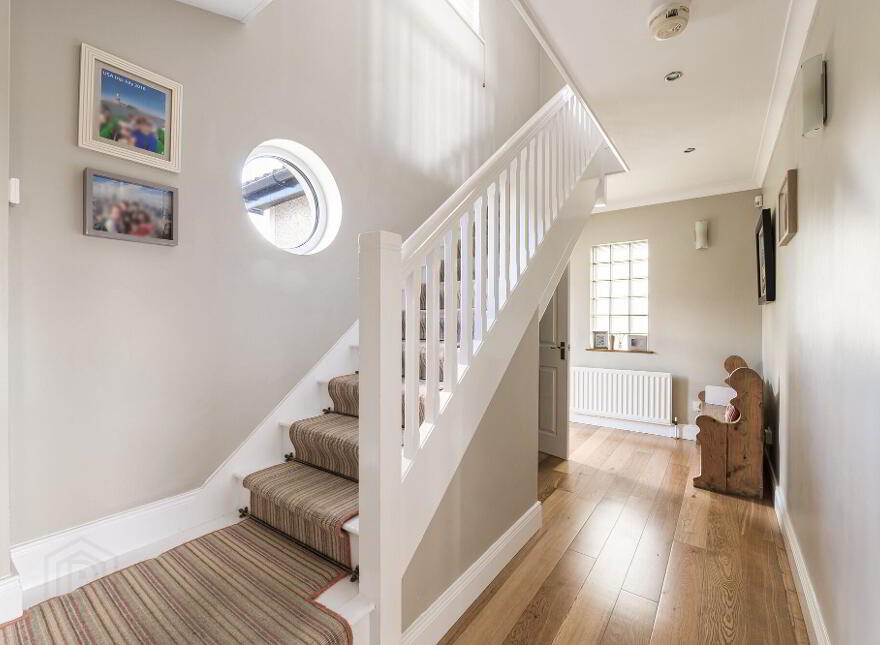 9 Mill Hill, Waringstown, BT66 7QL