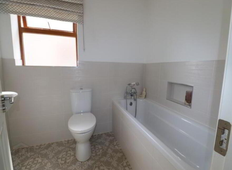 29 Glen Alainn, Mullagh, A82F7K7