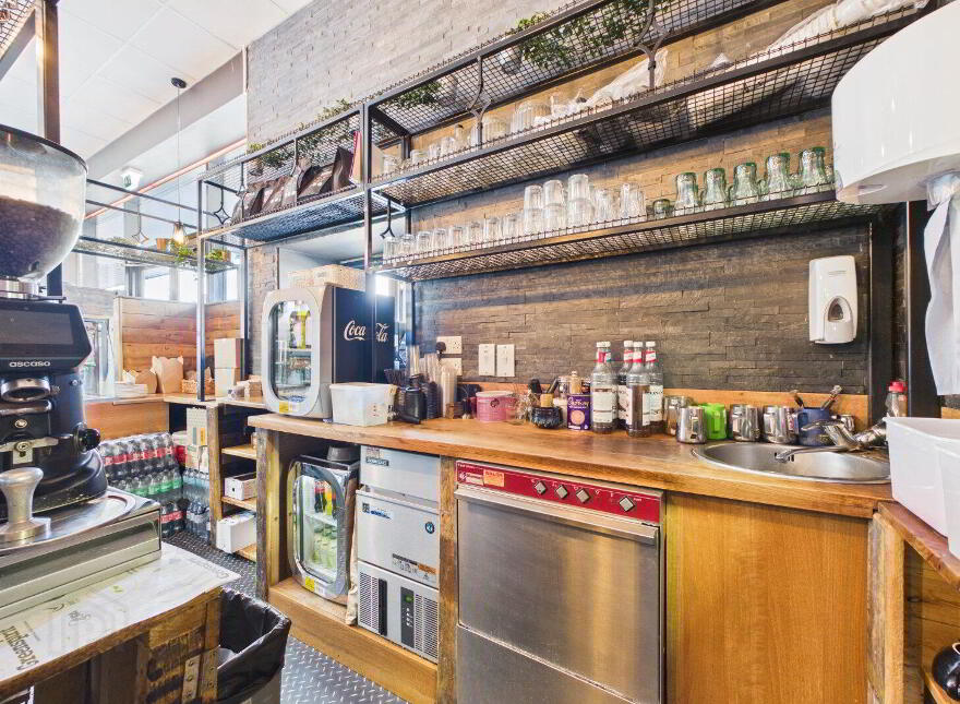 McLeary's Cafe, Cork Road, Waterford City, X91E097