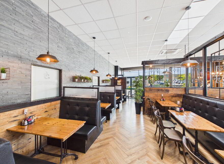 McLeary's Cafe, Cork Road, Waterford City, X91E097