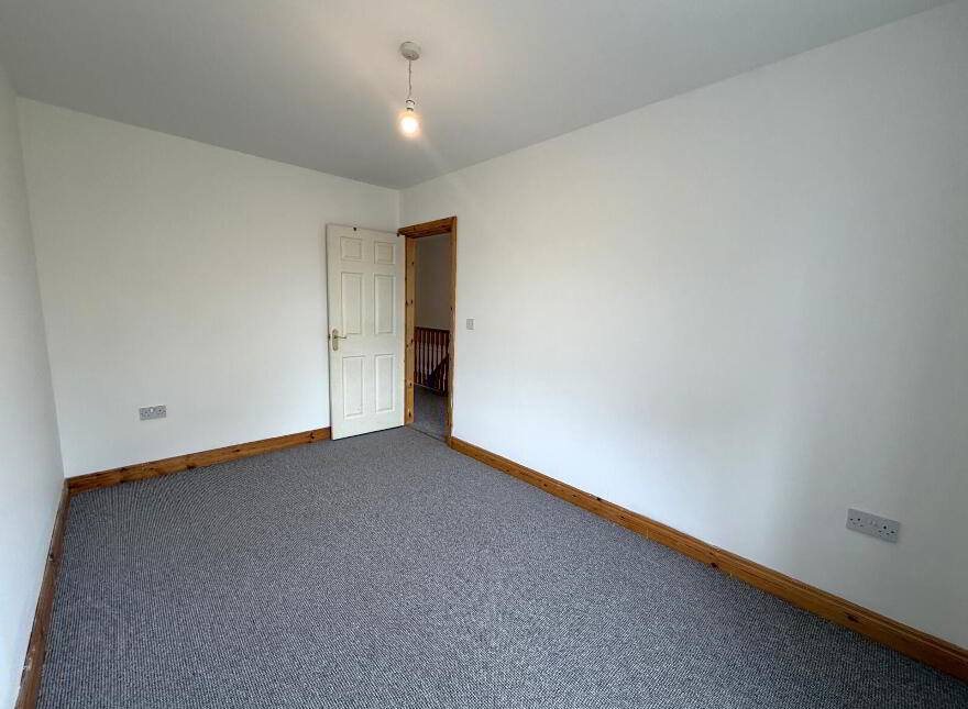 44 Rossdale, Ballymena, BT42 2SA