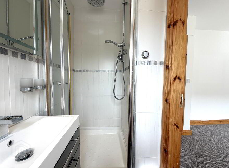 44 Rossdale, Ballymena, BT42 2SA