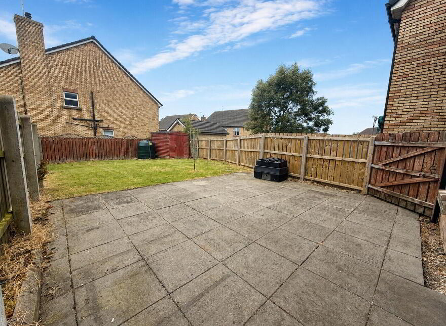 44 Rossdale, Ballymena, BT42 2SA