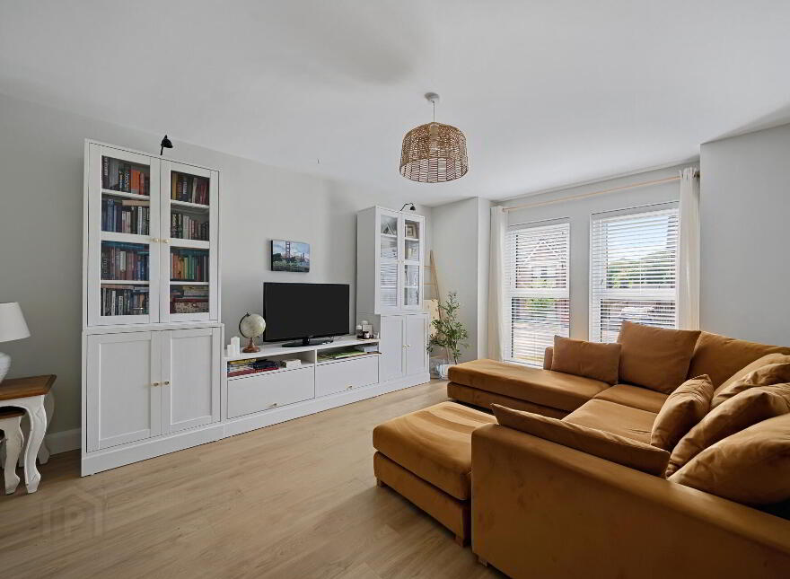 7 Baronsgrange Rise, Comber Road, Carryduff, Belfast, BT8 8GE