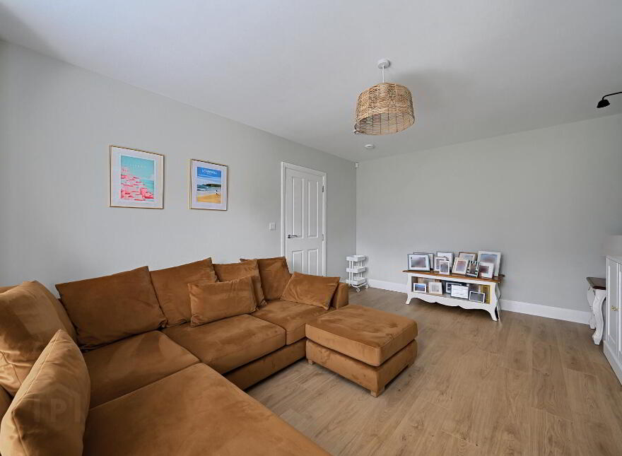 7 Baronsgrange Rise, Comber Road, Carryduff, Belfast, BT8 8GE