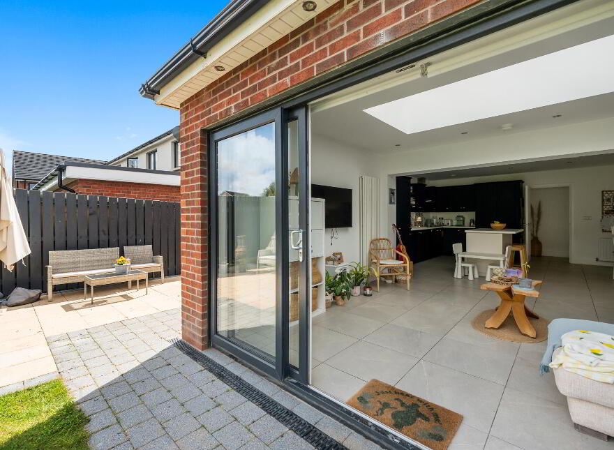 7 Baronsgrange Rise, Comber Road, Carryduff, Belfast, BT8 8GE