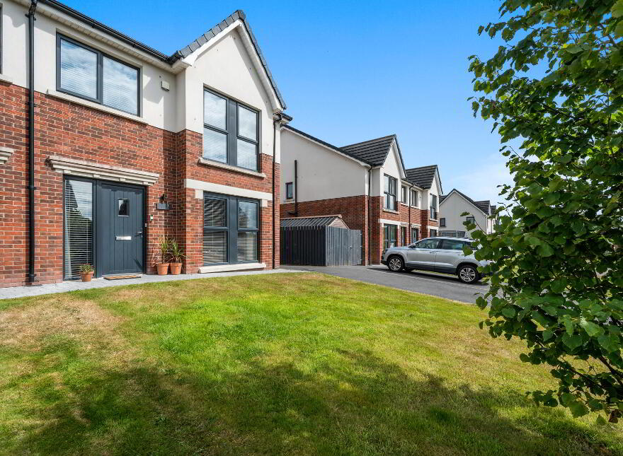 7 Baronsgrange Rise, Comber Road, Carryduff, Belfast, BT8 8GE