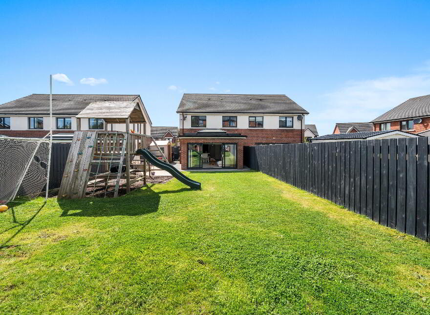7 Baronsgrange Rise, Comber Road, Carryduff, Belfast, BT8 8GE