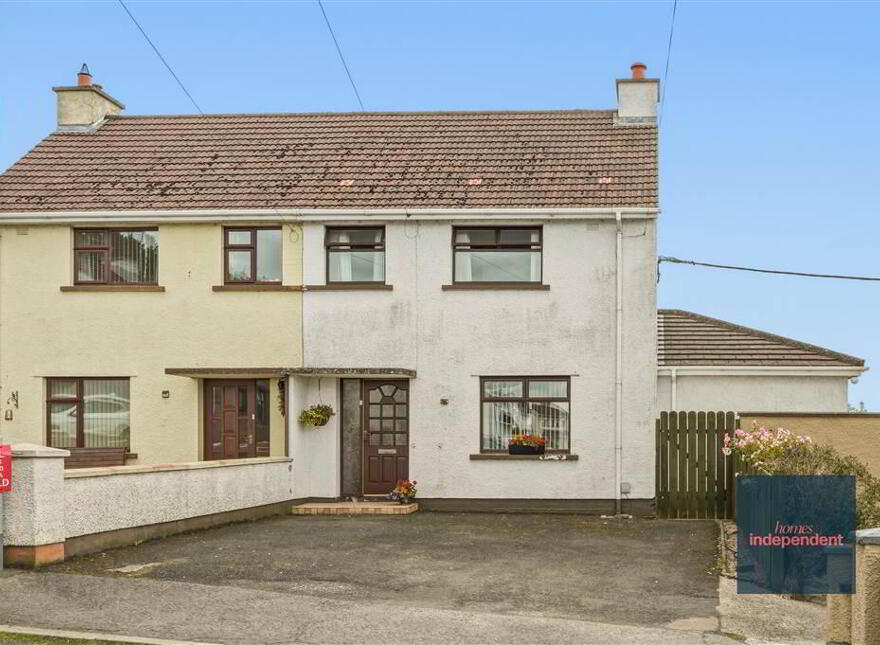 16 Queens Park, Cullybackey, BT42 1ED