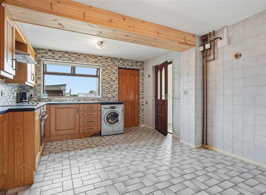 16 Queens Park, Cullybackey, BT42 1ED
