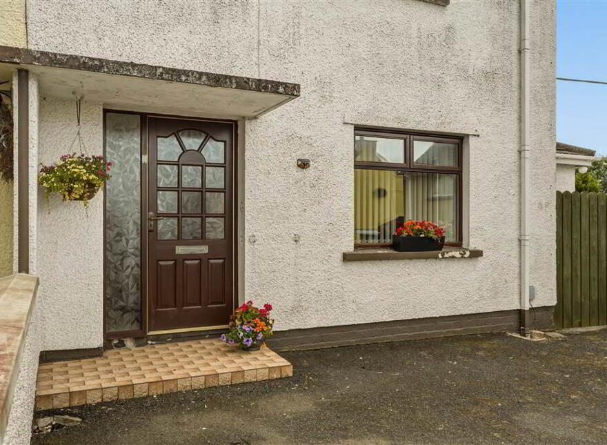 16 Queens Park, Cullybackey, BT42 1ED