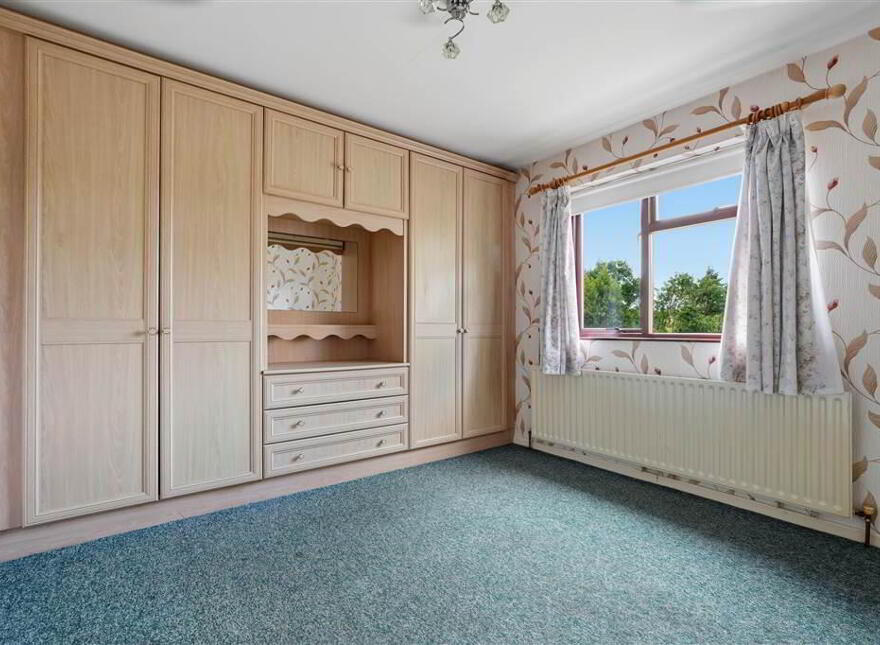 16 Queens Park, Cullybackey, BT42 1ED