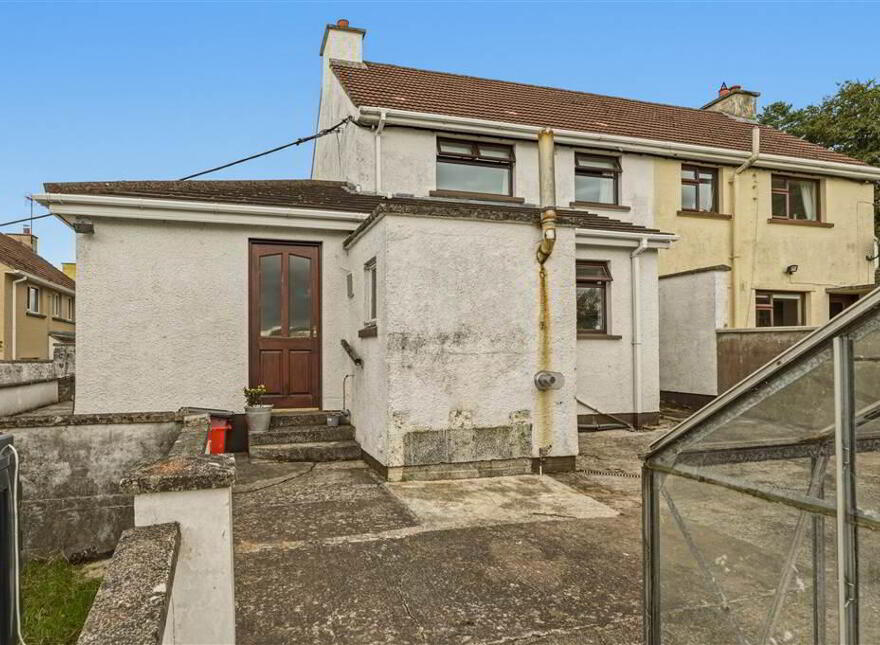 16 Queens Park, Cullybackey, BT42 1ED