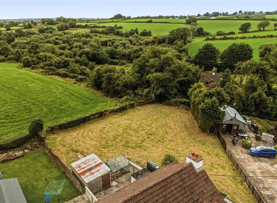 16 Queens Park, Cullybackey, BT42 1ED