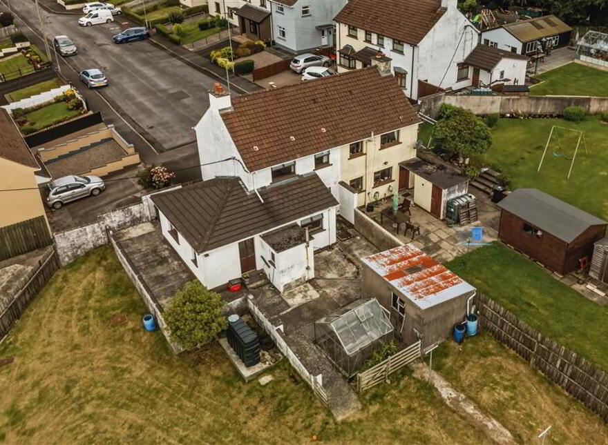 16 Queens Park, Cullybackey, BT42 1ED