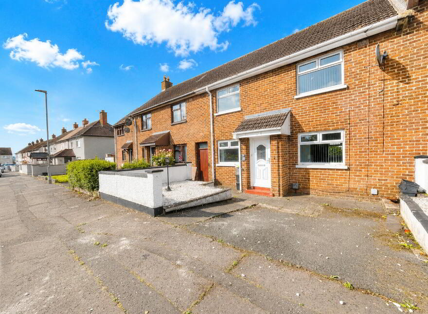 38 Sunningdale Crescent, Carrickfergus, BT38 8LD