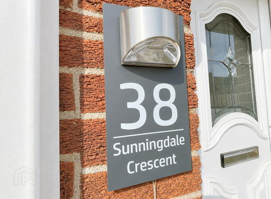 38 Sunningdale Crescent, Carrickfergus, BT38 8LD