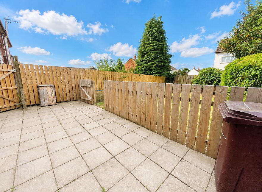 38 Sunningdale Crescent, Carrickfergus, BT38 8LD