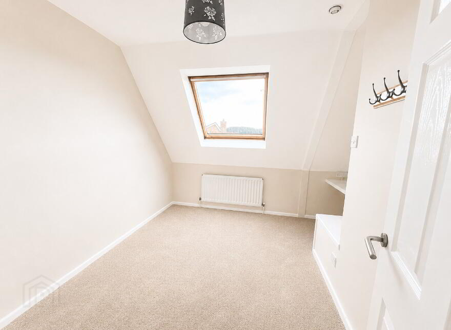 4 Hillview Road, Carrickfergus, BT38 8YW
