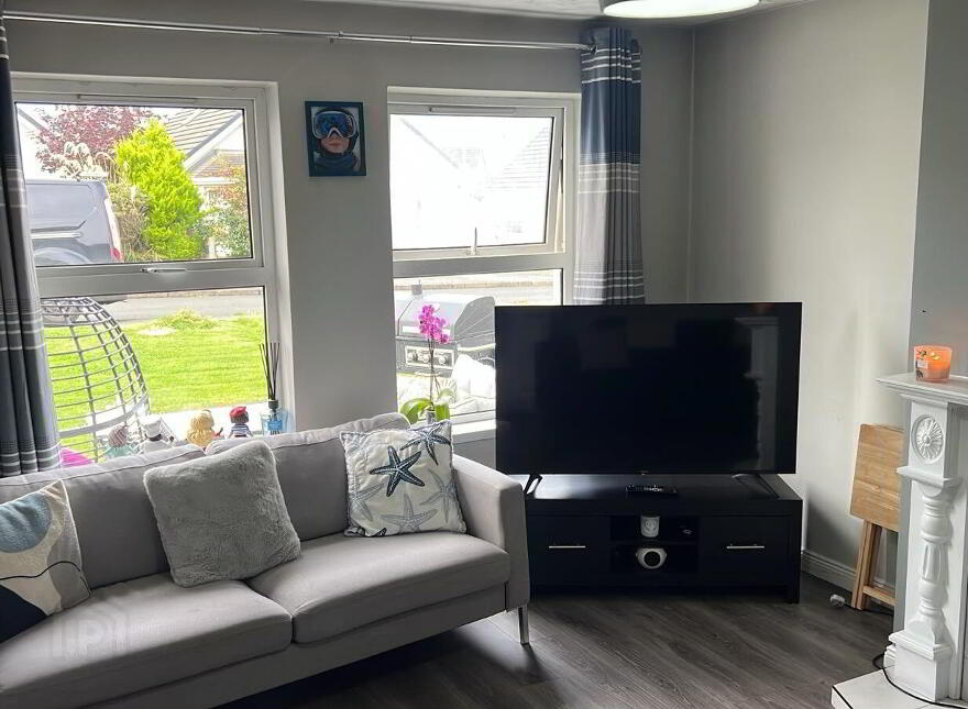 17 Magheramenagh Gardens, Portrush, BT56 8SU