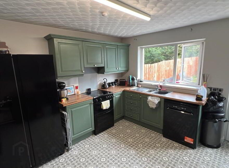 17 Magheramenagh Gardens, Portrush, BT56 8SU