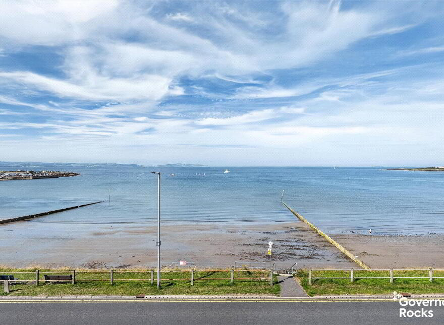 14 Ballyholme Esplanade, Bangor, BT20 5LZ