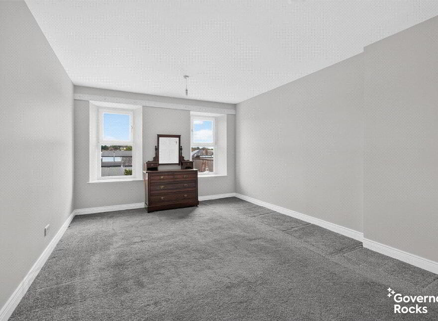 14 Ballyholme Esplanade, Bangor, BT20 5LZ
