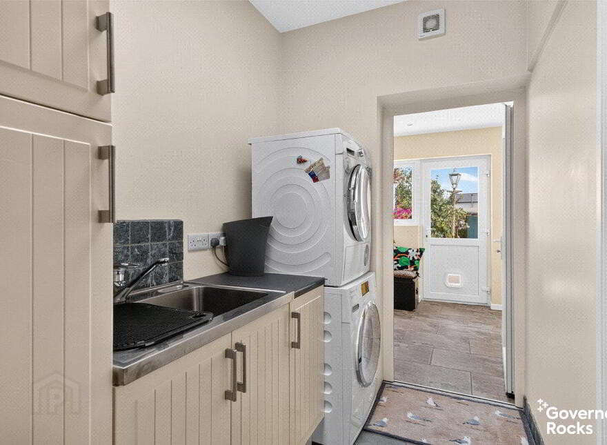 14 Ballyholme Esplanade, Bangor, BT20 5LZ