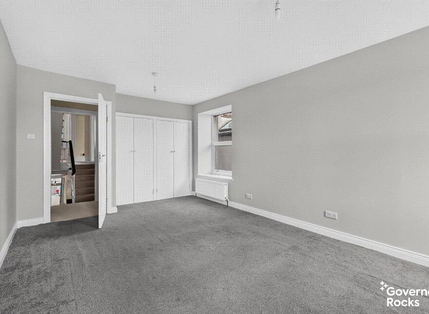14 Ballyholme Esplanade, Bangor, BT20 5LZ