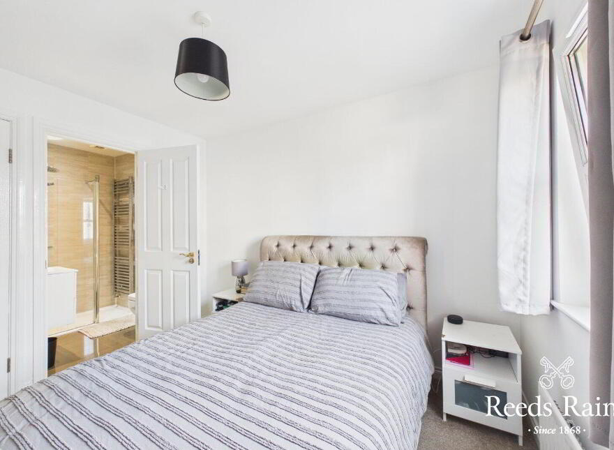 18 Rodgers Bay, Carrickfergus, BT38 8GG