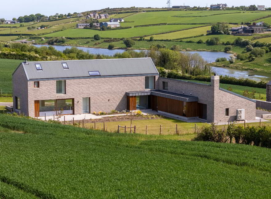 1 Moor Park, Moor Park, 42 Moss Road, Holywood, BT18 9RU