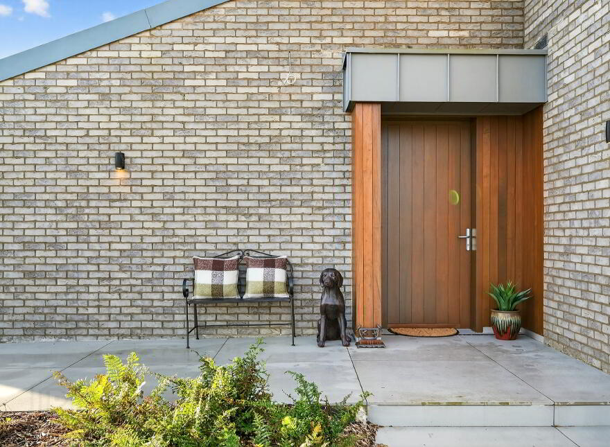 1 Moor Park, Moor Park, 42 Moss Road, Holywood, BT18 9RU