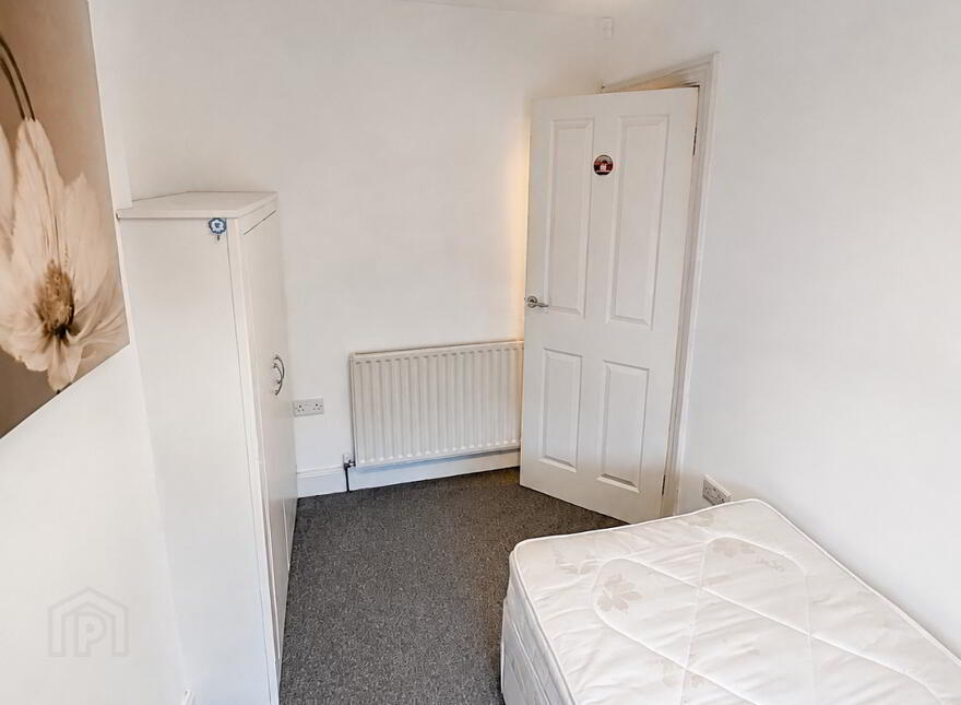 37 Rockview Street, Donegall Road, Belfast South, Belfast, BT12 6JQ