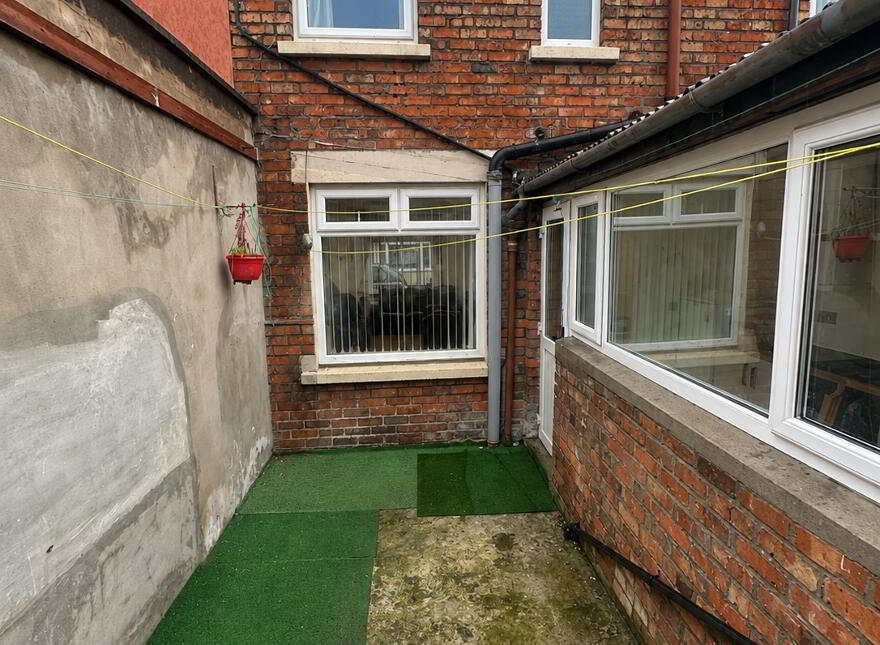 37 Rockview Street, Donegall Road, Belfast South, Belfast, BT12 6JQ