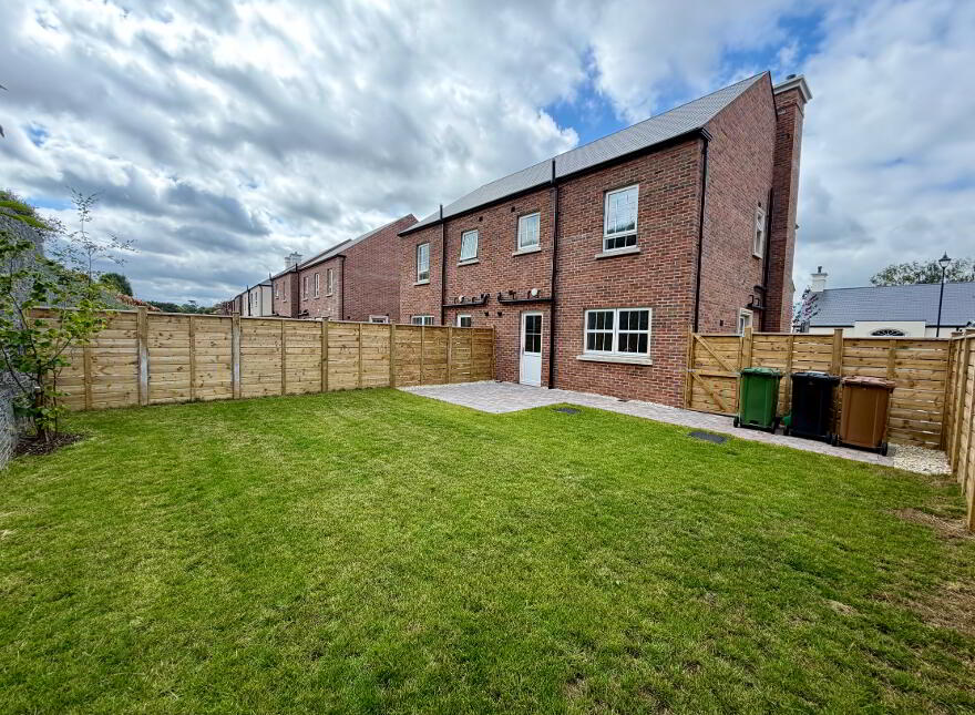 38 Deanery Drive, Armagh, BT61 7AS