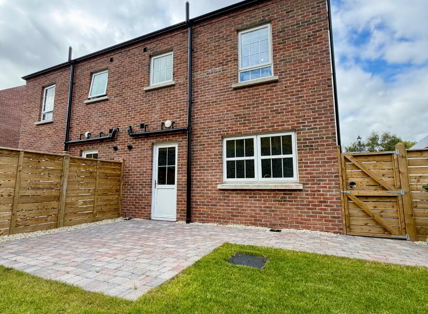 38 Deanery Drive, Armagh, BT61 7AS
