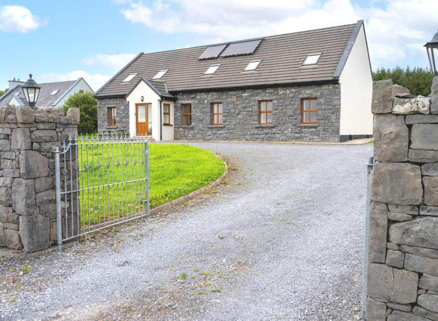 Westview House, Poulnagun, Lisdoonvarna, Cregg, V95TP99