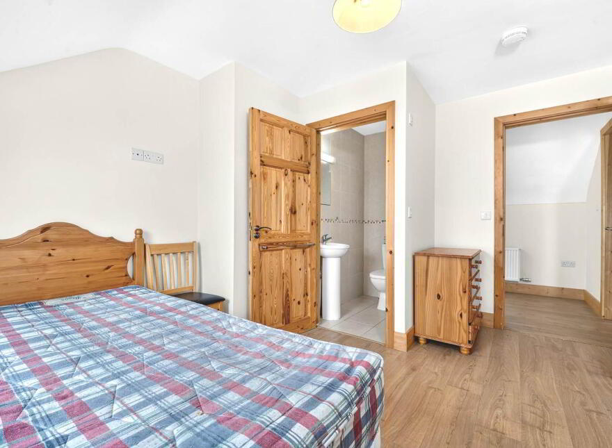 Westview House, Poulnagun, Lisdoonvarna, Cregg, V95TP99
