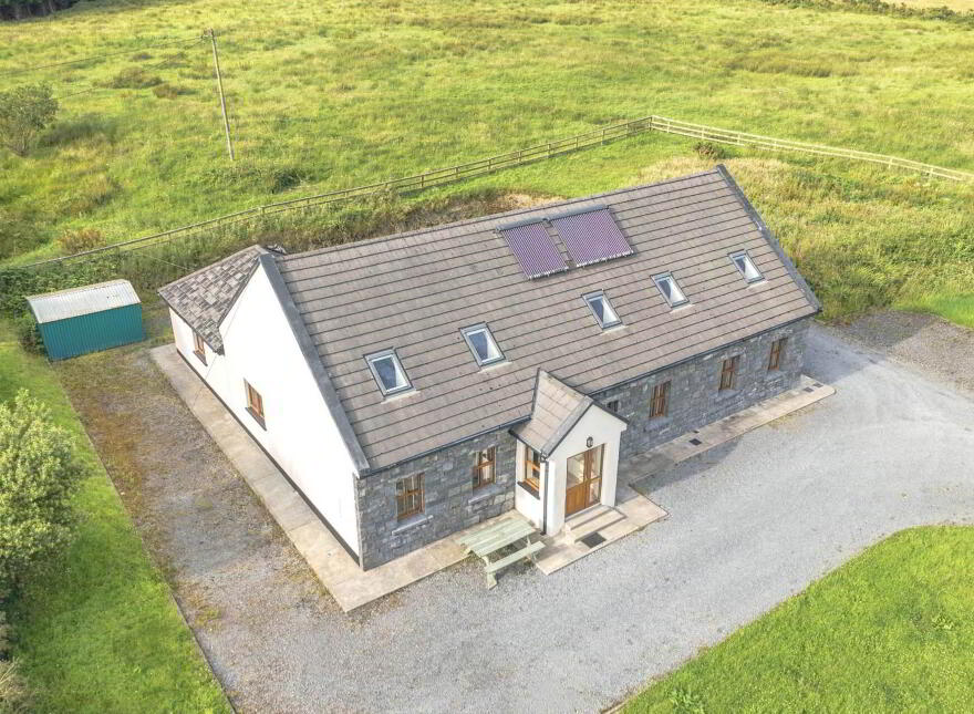 Westview House, Poulnagun, Lisdoonvarna, Cregg, V95TP99