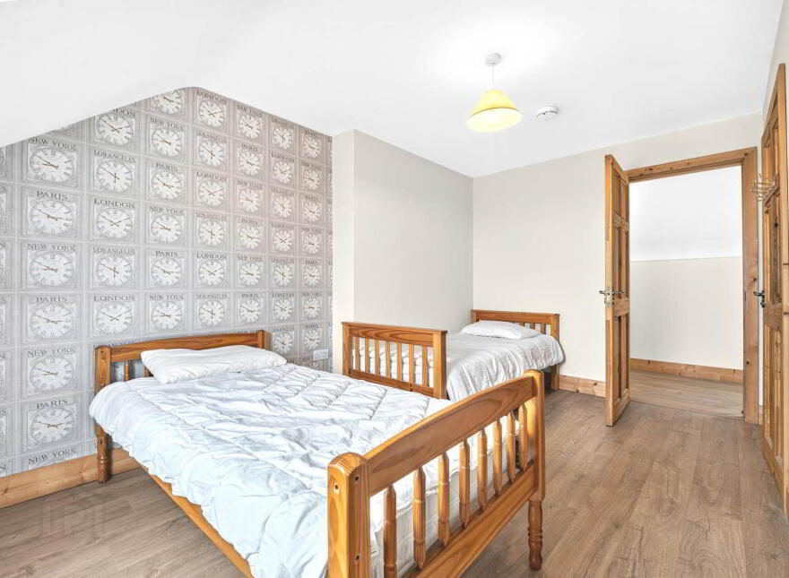 Westview House, Poulnagun, Lisdoonvarna, Cregg, V95TP99
