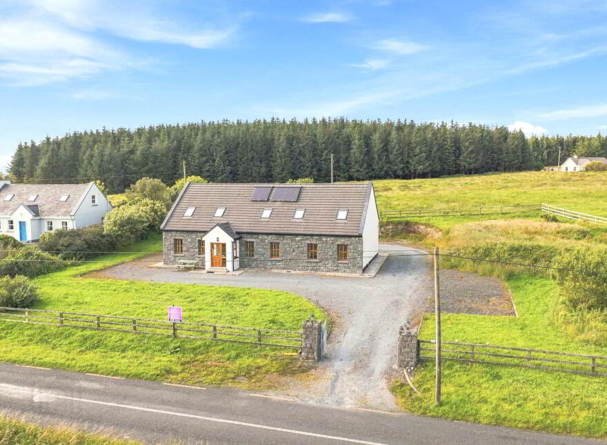 Westview House, Poulnagun, Lisdoonvarna, Cregg, V95TP99