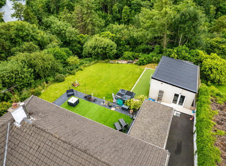 207 Mountsandel Road, Coleraine, BT52 1TB