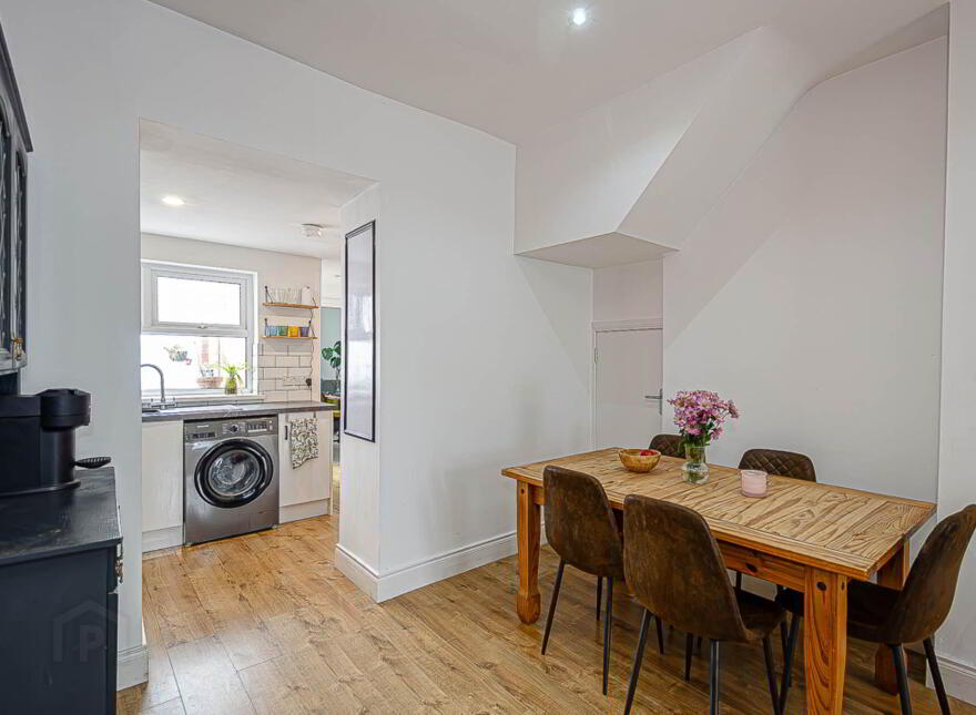 35 Upper Frank Street, Belfast, BT5 4NR