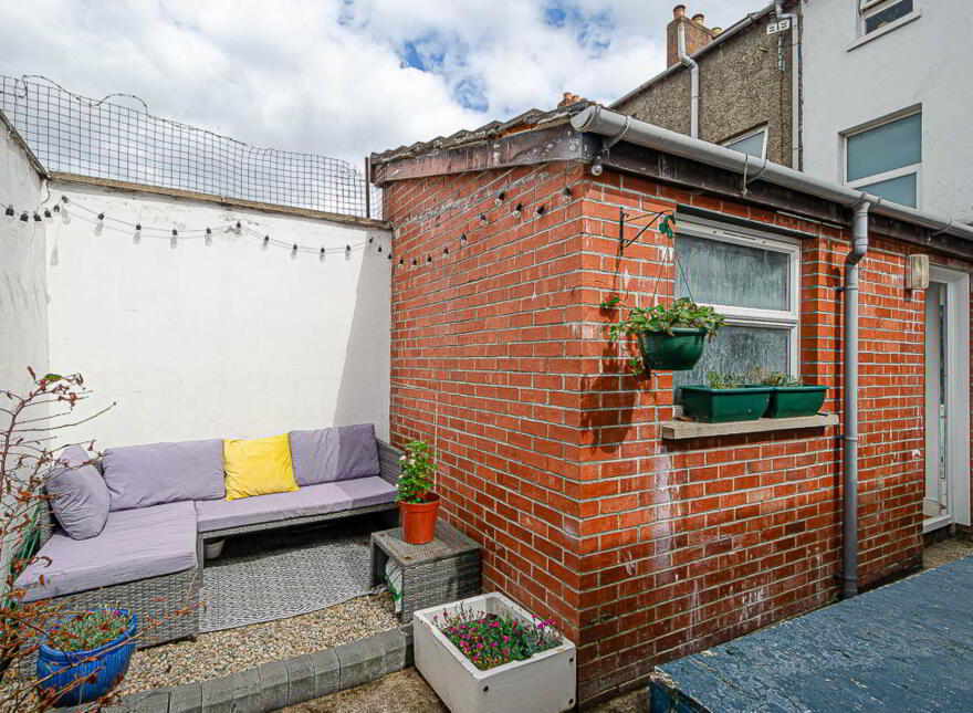 35 Upper Frank Street, Belfast, BT5 4NR